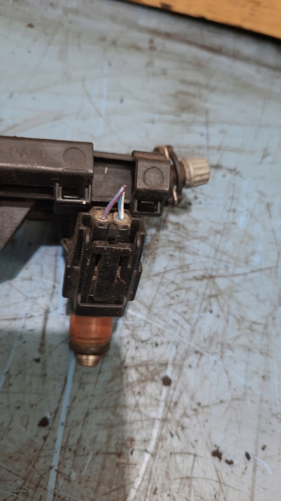 фото №5, Молдинг впрыскная 036133319bm skoda fabia i 1.4b