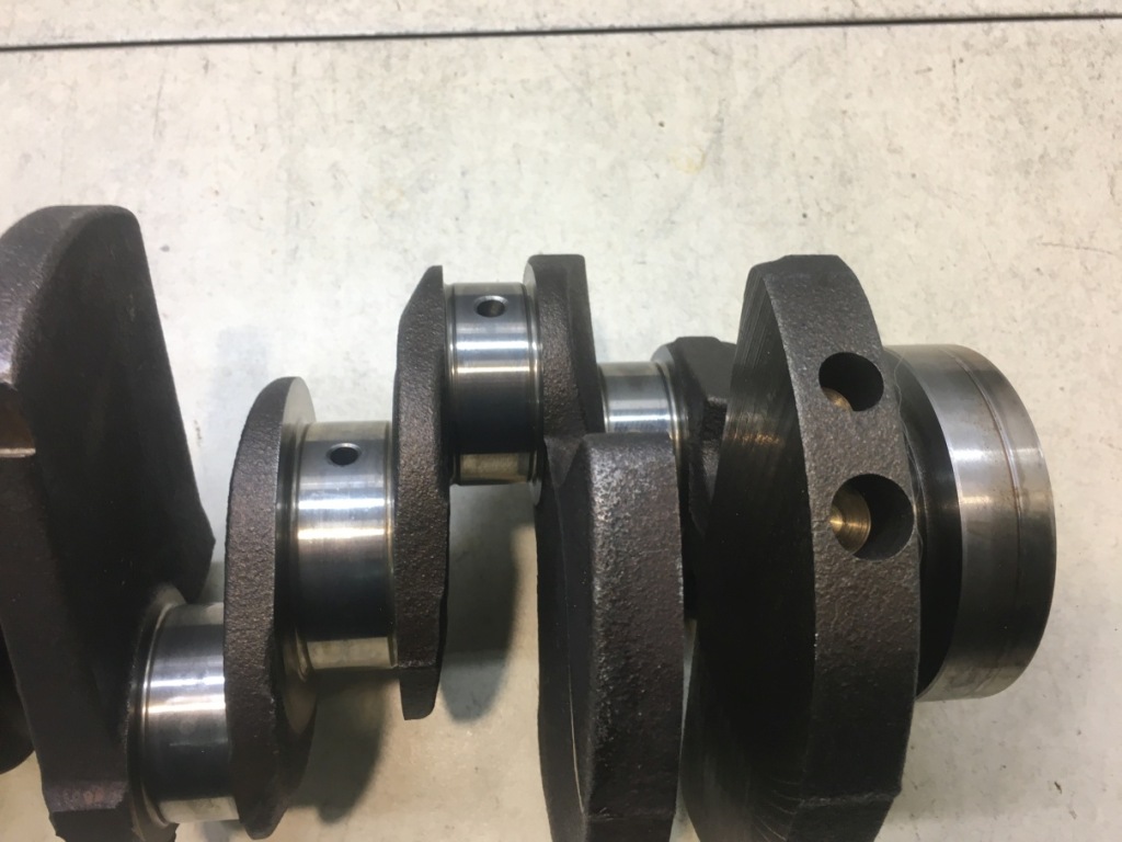 Wał коленчатый chrysler le baron 3.0 v6 Оригинал