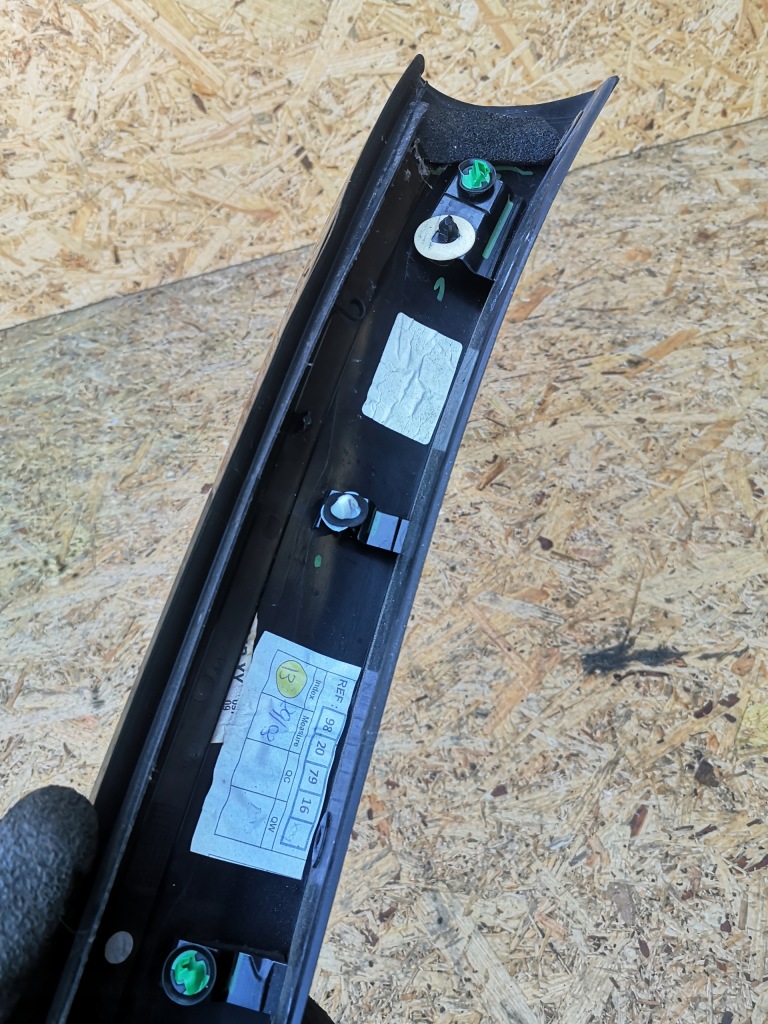 Ds3 crossback молдинг скло лобове права 9820791680 Київ