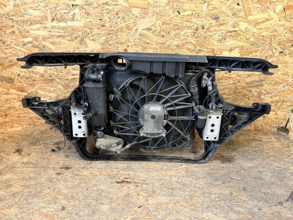 Ремень передний перед вентилятор балка bmw x3 e83 рестайлинг  3.0 бензин 2.5 Киев