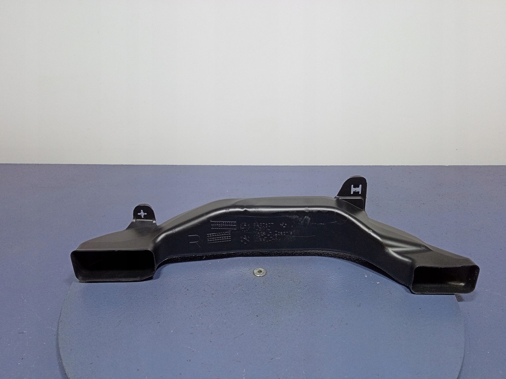 фото №1, Bmw ix i20 труба воздухозаборник канал воздуха правый 9490607