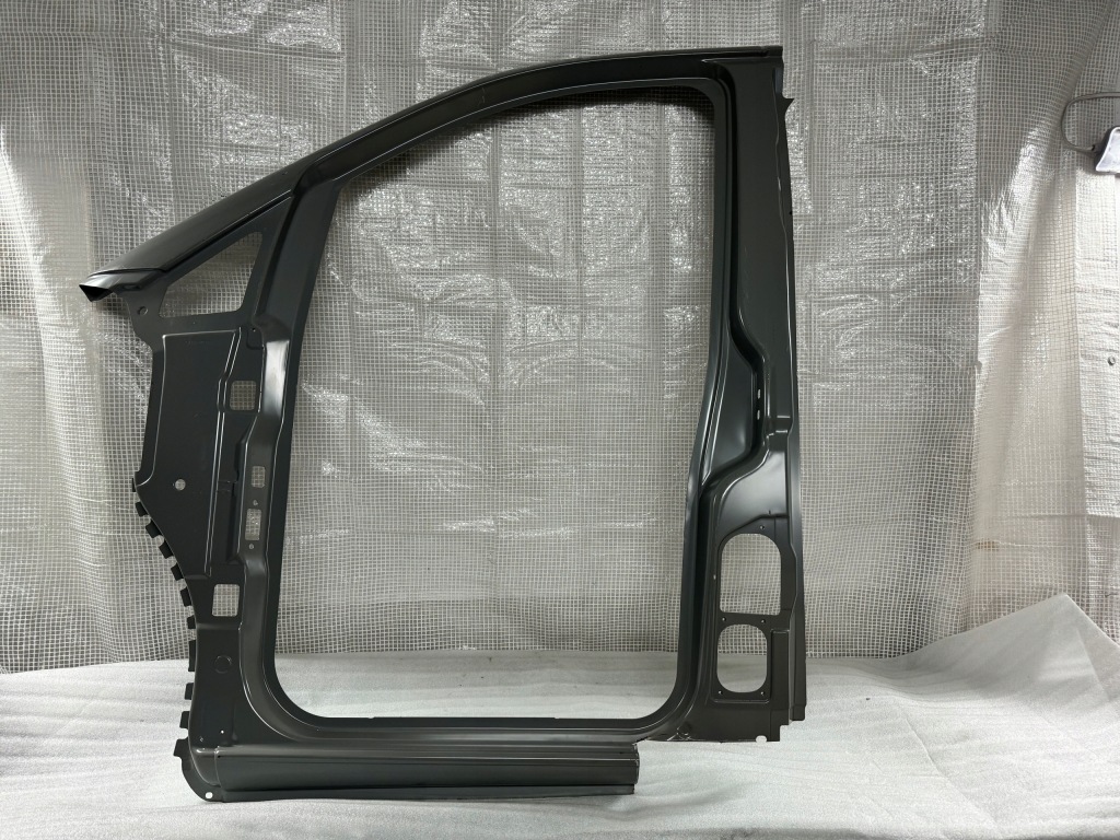 фото №1, Mercedes vito w447 левый блок двигателя порог обшивка