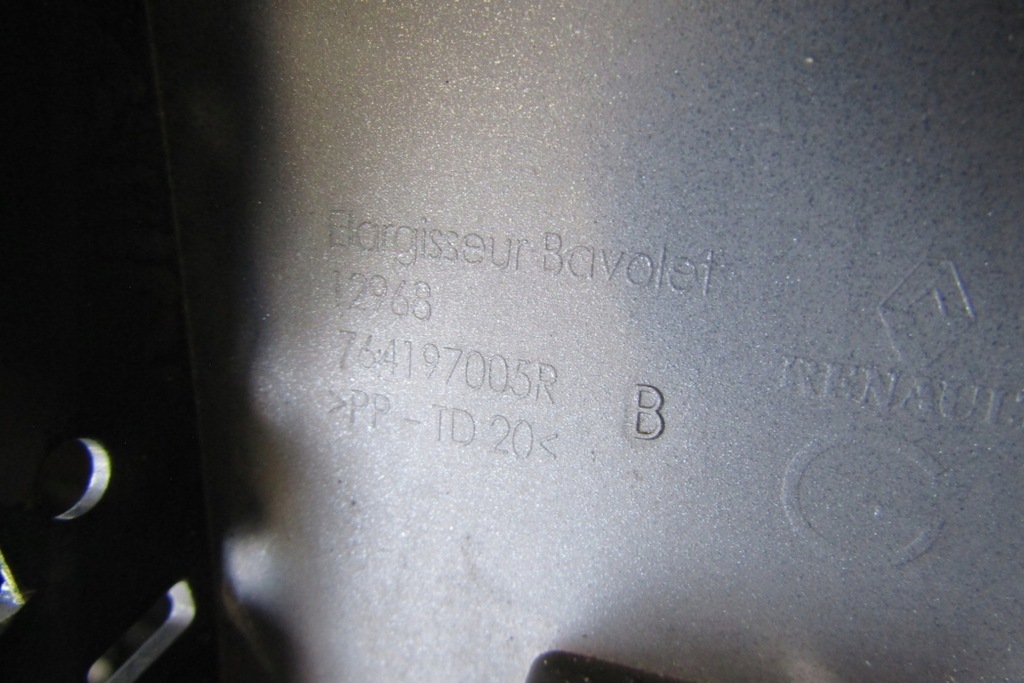 фото №11, Молдинг поріг ліва renault zoe 12- 764197005r