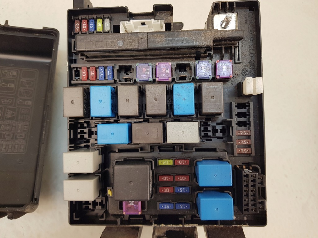 фото №6, Hyundai ix35 коробка предохранителей 91950-2s010