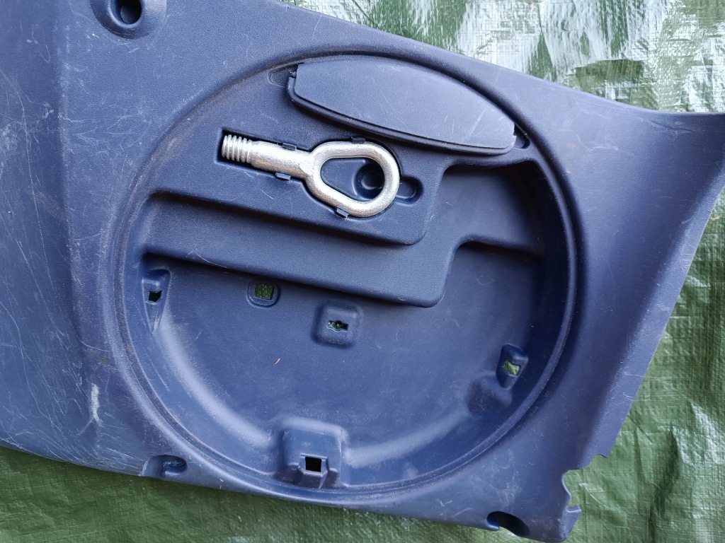 Smart fortwo 450 0002756v010 обшивка багажника задній накладка 0002755v010 Оригінал