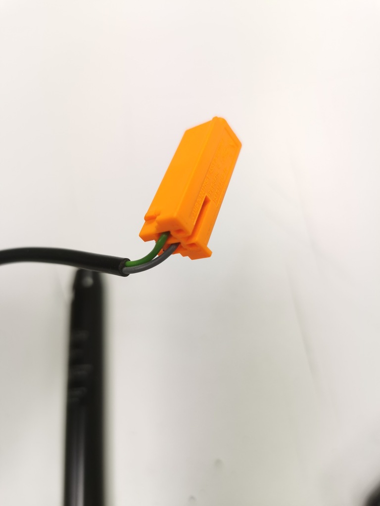 фото №7, Пряжка pas bezp. левый перед ford fiesta 01-08 / fusion 01-12 cbk 1142011