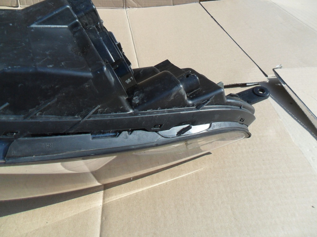 фото №8, Hyundai ix20 фара правый 921021kxxx