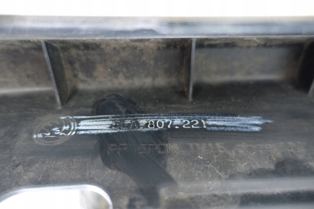 фото №11, Бампер перед передний skoda enyaq 2020- 5la807221