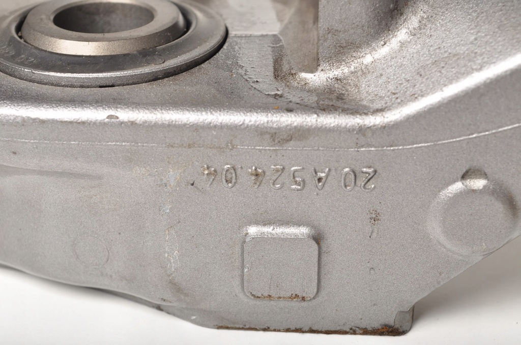 фото №7, Aston martin db11 5.2 суппорт тормозной правый перед 20.a524.04