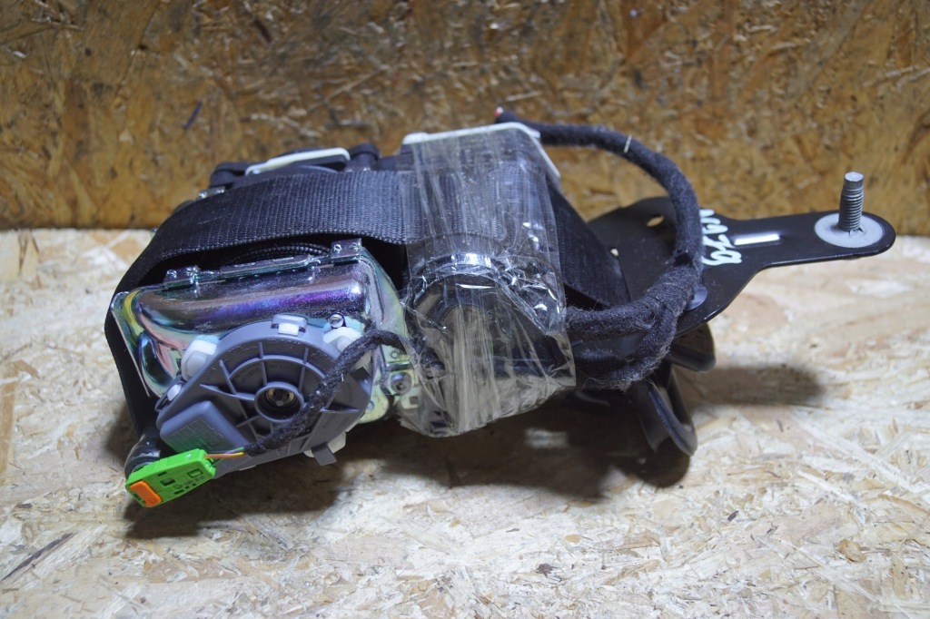 фото №5, Pas безпеки правий перед mercedes w204 lift coupe 620380500