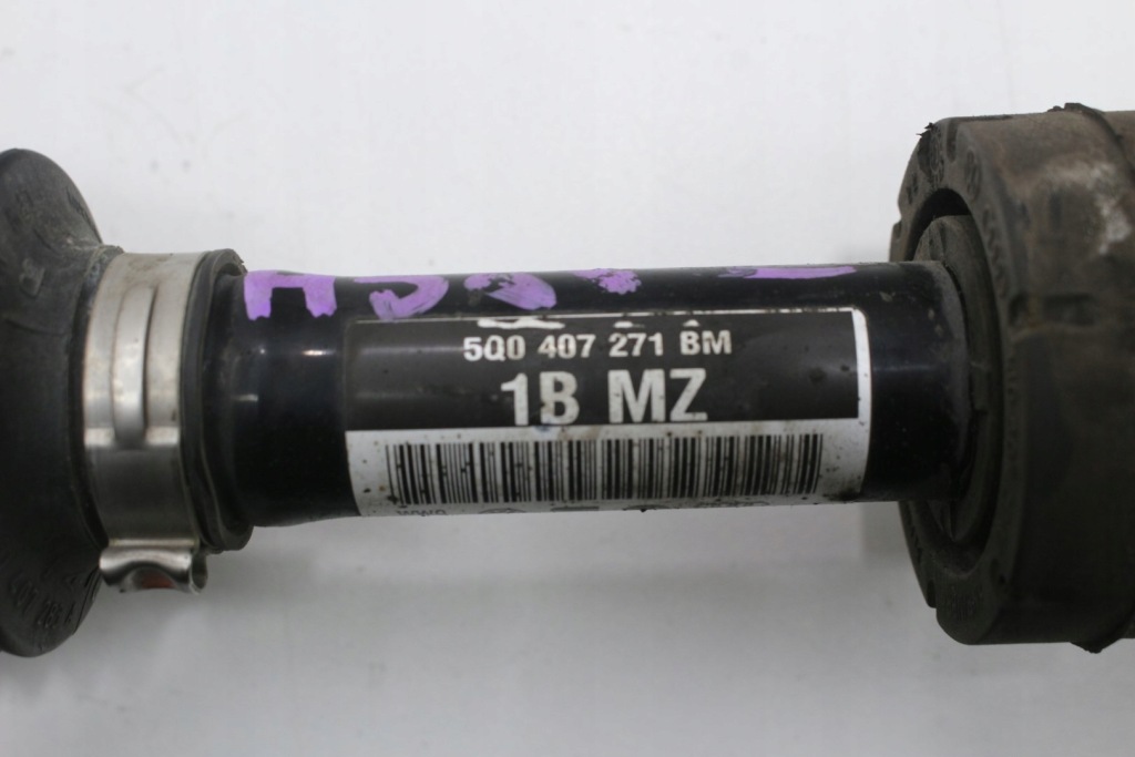 Приводной вал левая 5q0407271bm audi a3 8v 2.0 tdi с Разборки