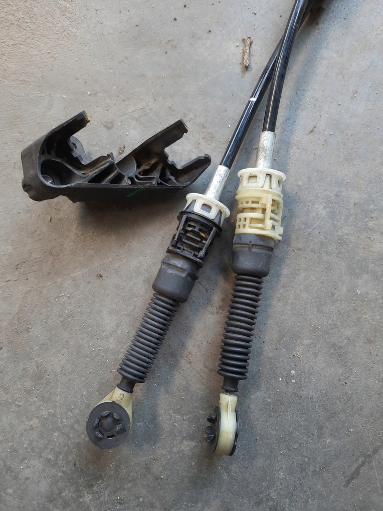 фото №13, Dacia sandero ii 0.9 tce тросы домкрат выборщик ручка чехол передач