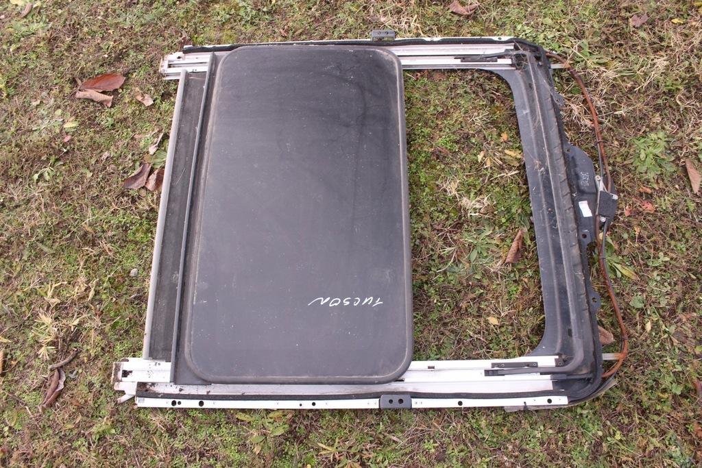 фото №4, Tucson i люк