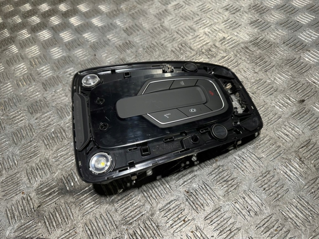 фото №1, Audi q7 ii 4m лампа потолочный перед 4m0947135dq