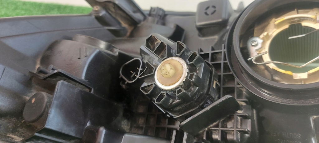 фото №5, Toyota hilux правая лампа перед фара моторчик