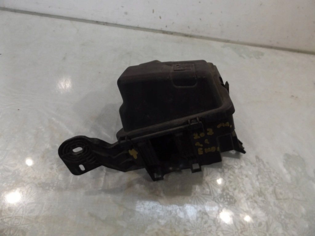 фото №1, 207 lift 1,4ehdi коробка предохранителей корпус