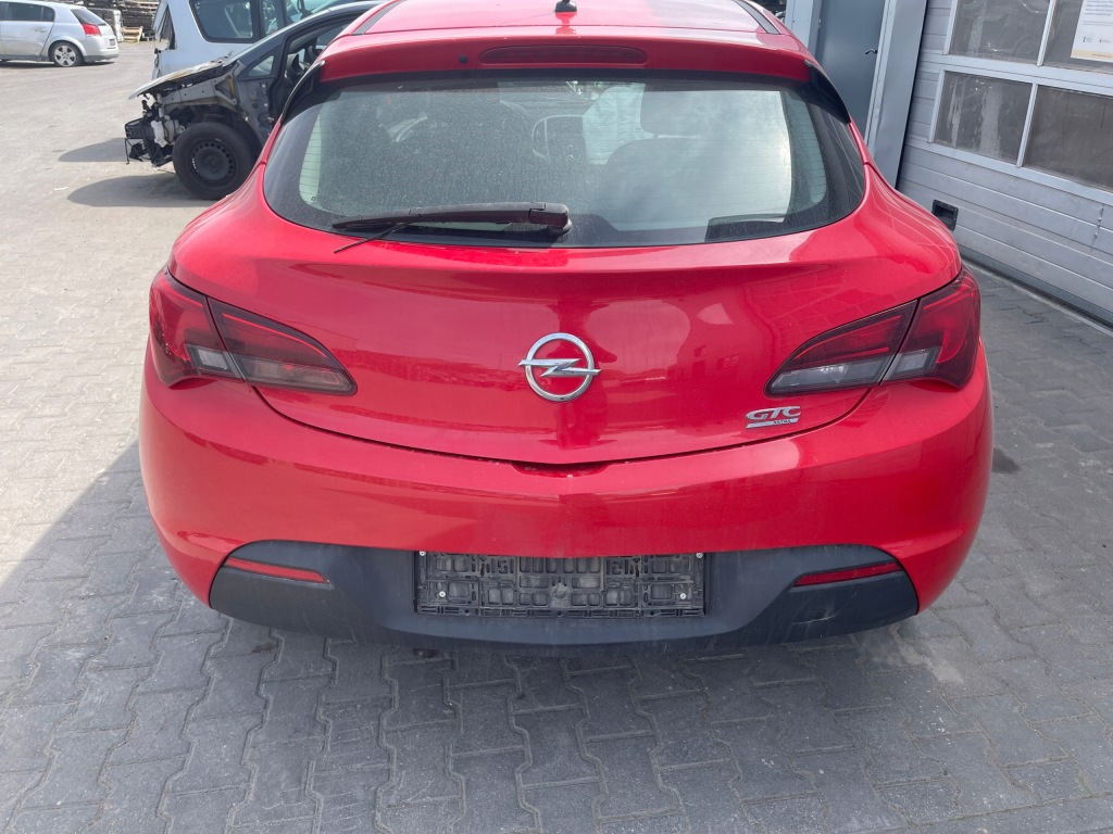 фото №1, Opel astra j gtc бампер задний kpl z50b