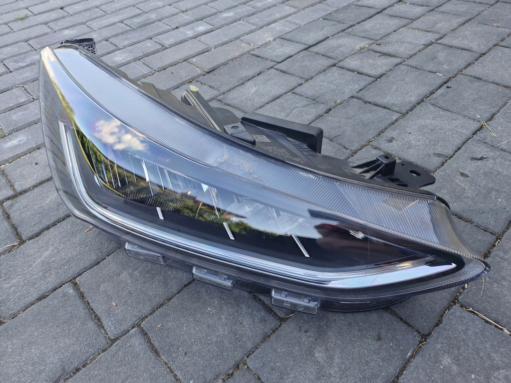 Купити Ford focus mk4 рестайлінг  правий фара led європа