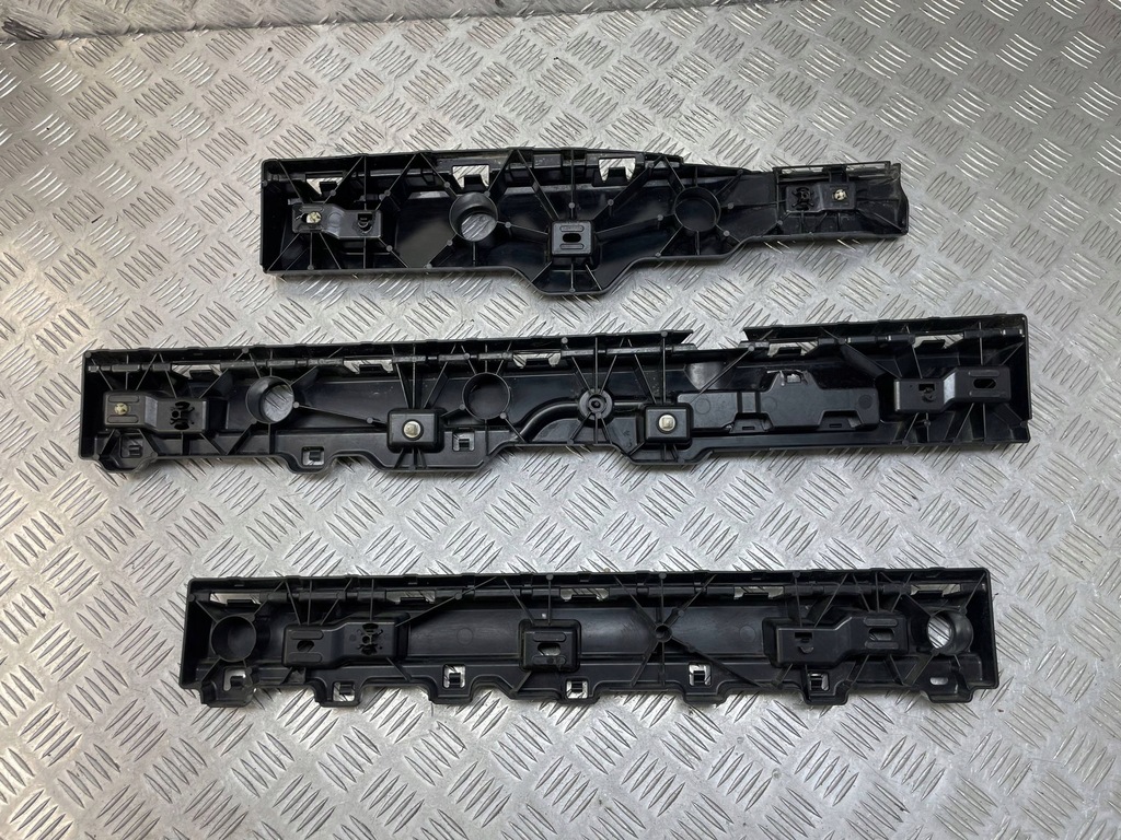 фото №8, Bmw оригинальный номер 7387360 7387358 7387356 6' g32 направляющая кронштейн порог правый комплект