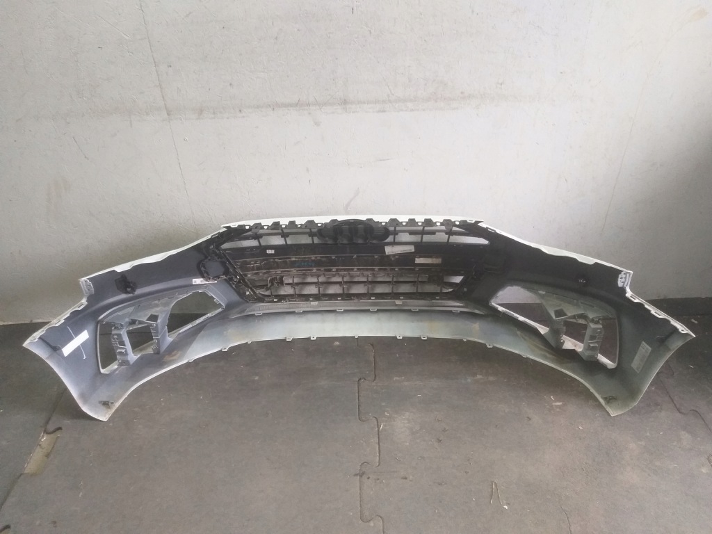 Бампер перед audi a4 b9 рестайлинг  19- 8w0 Киев