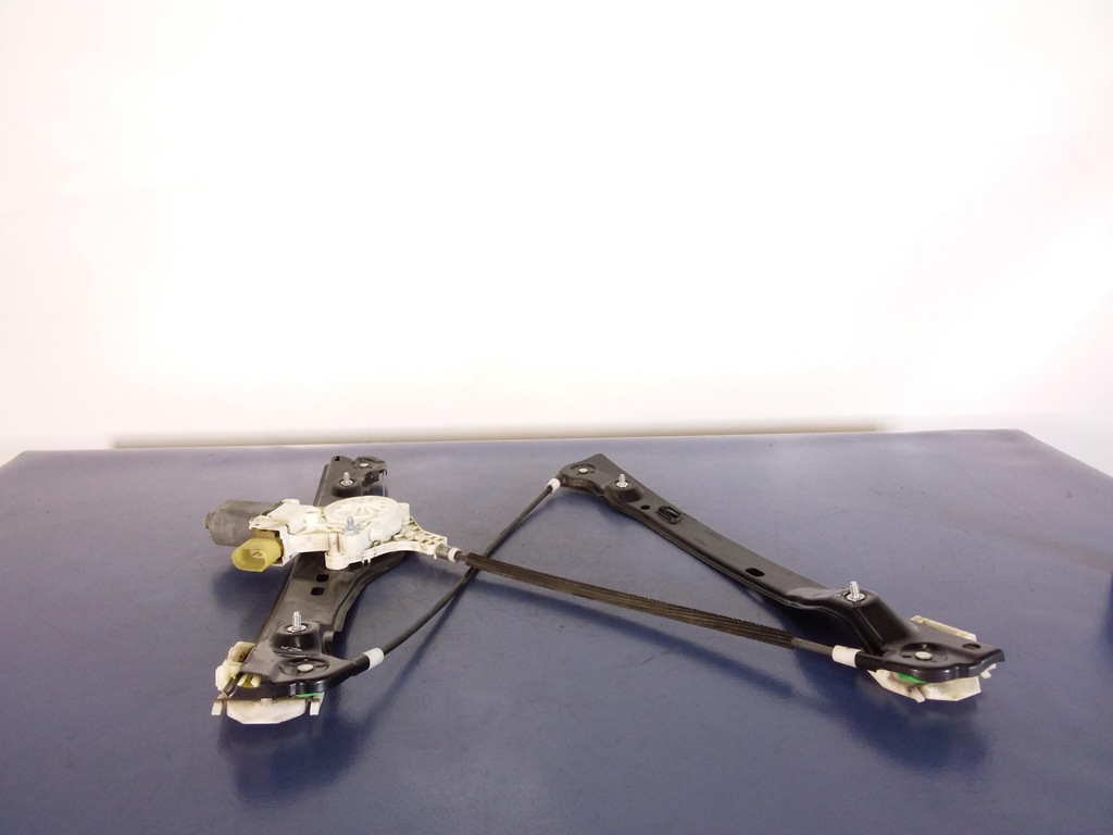 фото №1, Bmw 3 e90 подъемник стекло перед левый 7060265