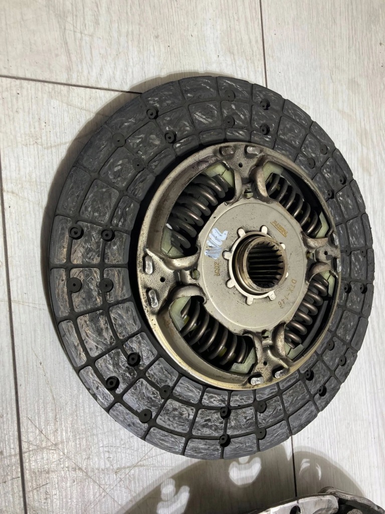 фото №8, Toyota hilux an10, an20, an30 7 vii 2008 колесо маховик сцепление 3,0