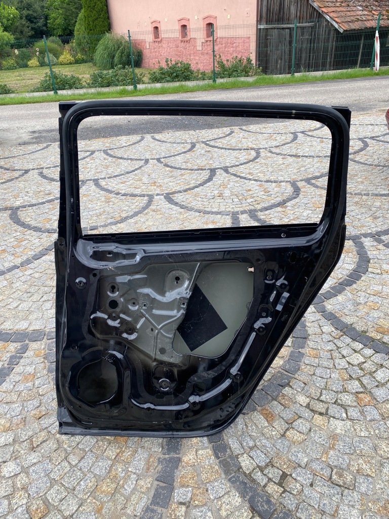 Opel zafira c двері праве задній 20778734 оригінал Ціна