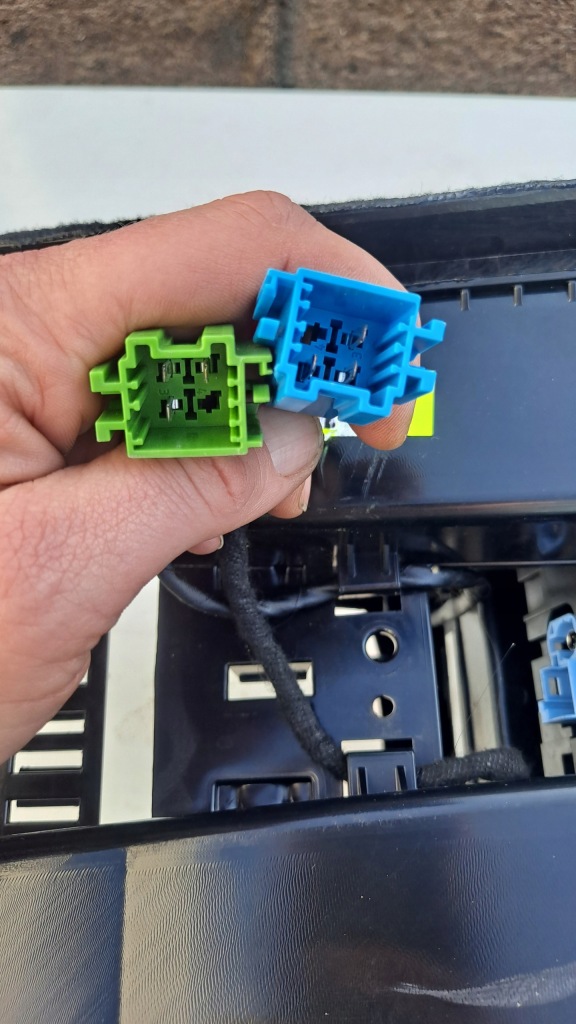 Mercedes e-klasa w213 туннель средний подлокотник бардачок a105852206c Недорого