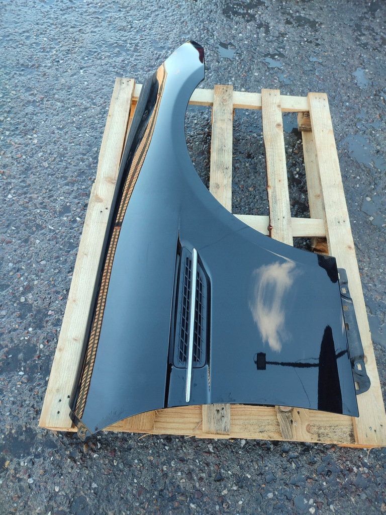 фото №2, Mercedes r172 передний правый крыло 197