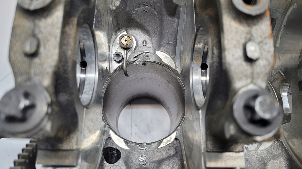 фото №8, Bmw 1.5t f39 f40 b38a15a блок двигателя вал баланс