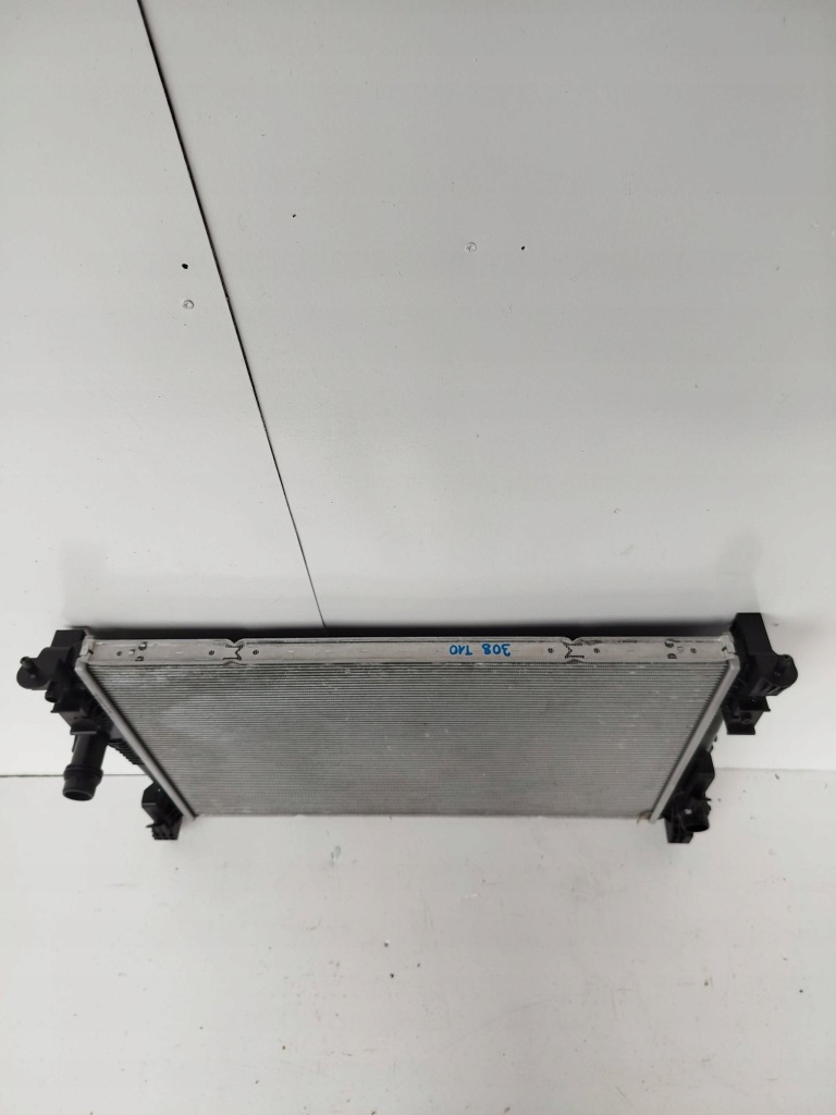 Радиатор воды оригинальная peugeot 308 t10 3 9836060480 с Разборки