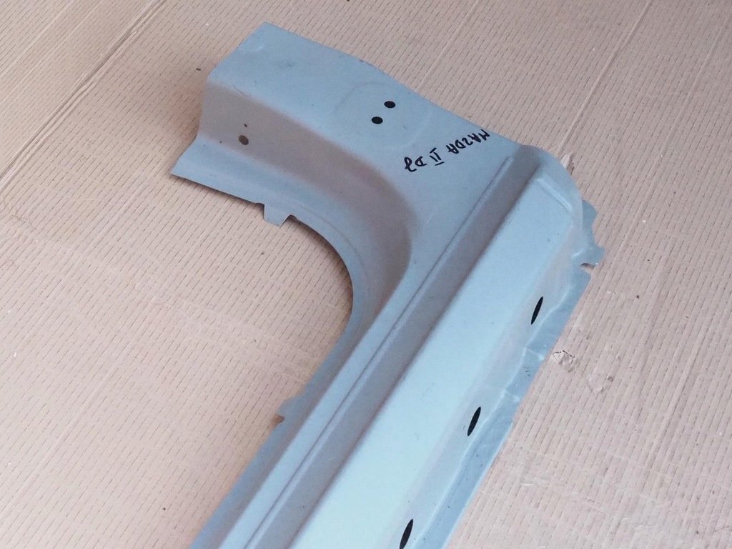 фото №7, Порог обшивка правый перед mazda 2 ii dj 14-19