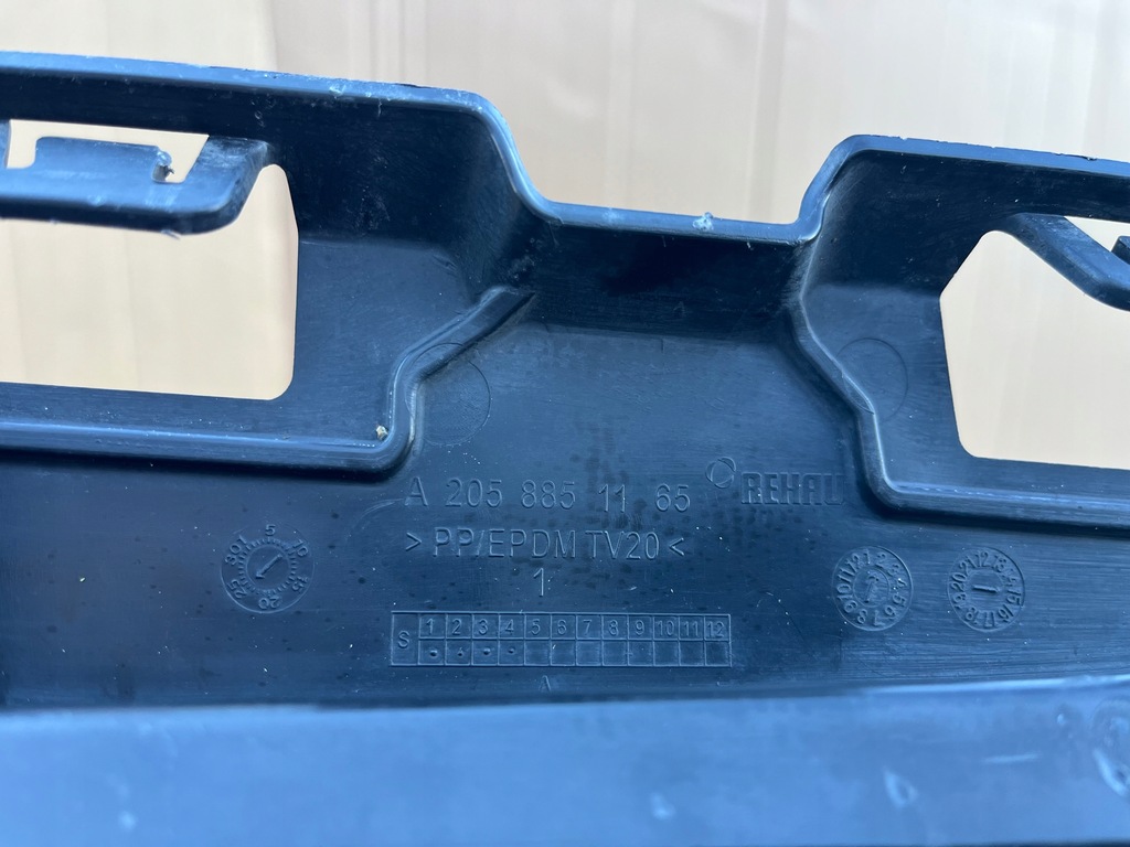 фото №7, Mercedes c w205 усилитель бампера перед a2058851165