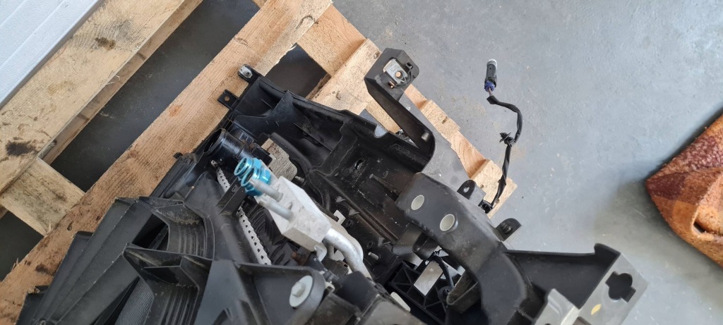 Jeep grand cherokee wl 2022 ремень передний усилитель радиатор 3.6 комплект Недорого