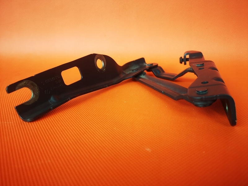 фото №4, Vw eos 09-11 петля капот правий 1q0823302c