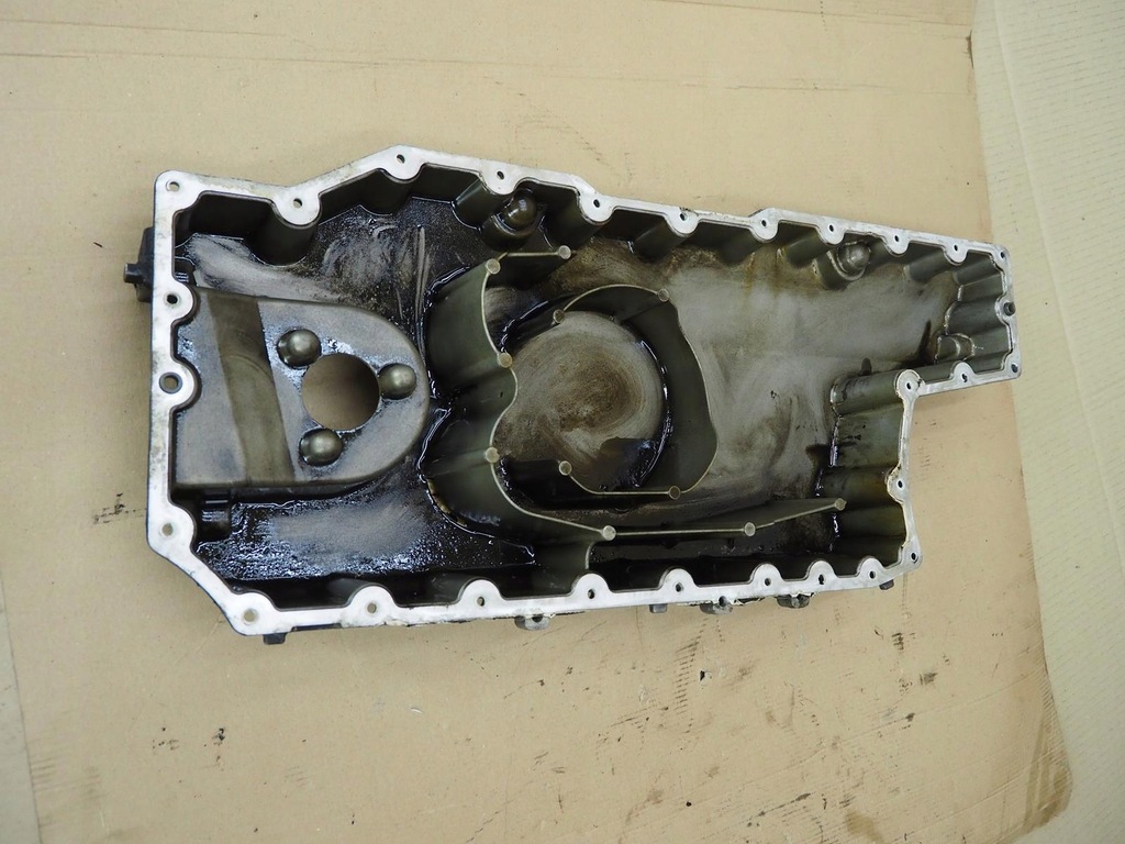 фото №14, Поддон масляная нижняя audi a8 d3 6.0 bht 07c103804ag