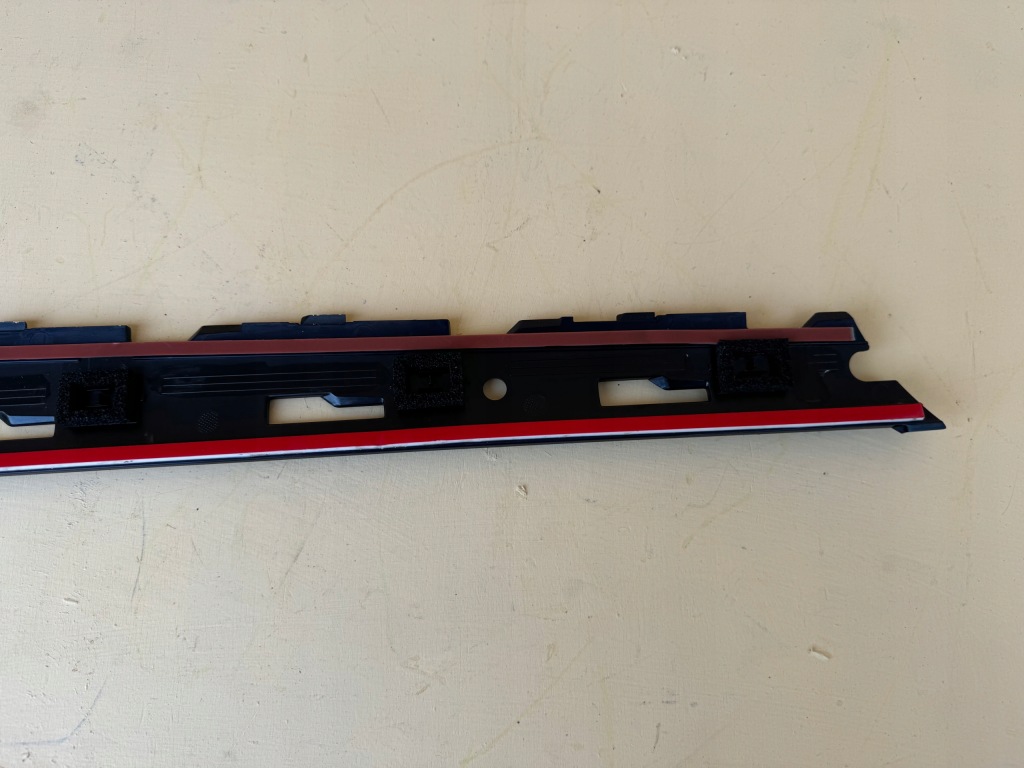 Land rover молдинг подножка правая l8b2-03178 Цена