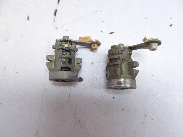 фото №11, Mazda 323 f bj lift 01-03 замок зажигания вкладка дверь ключ pilot kpl