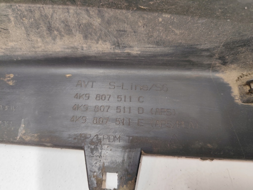 фото №12, Audi a6 c8 4k avant s-line бампер задня kompletny 6pdc ly9b