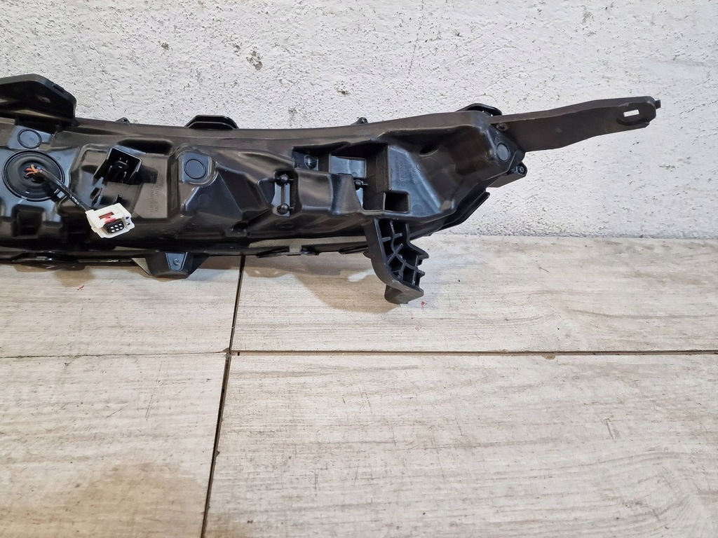 фото №10, Лампа правая mitsubishi eclipse cross lift edm92206010