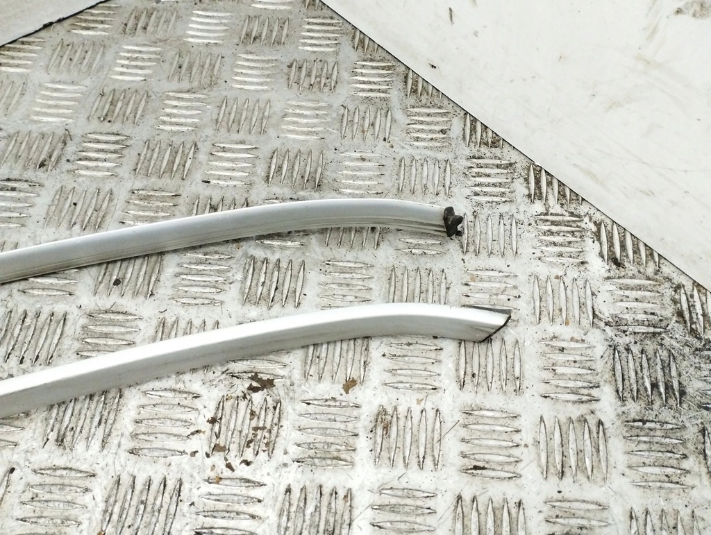 фото №7, Porsche cayenne 9pa 2005 комплект молдинг кровельная