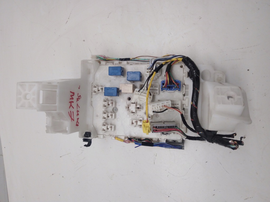 фото №3, Коробка предохранителей suzuki swift mk7