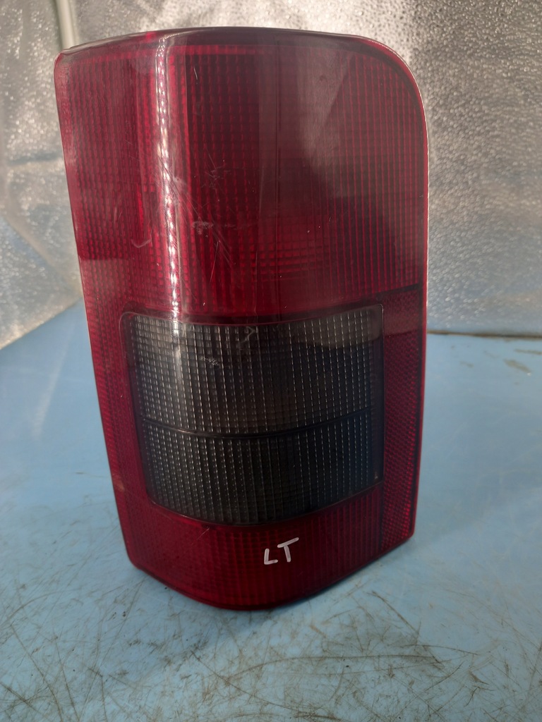 фото №1, Лампа левая задняя peugeot partner 01r kombi