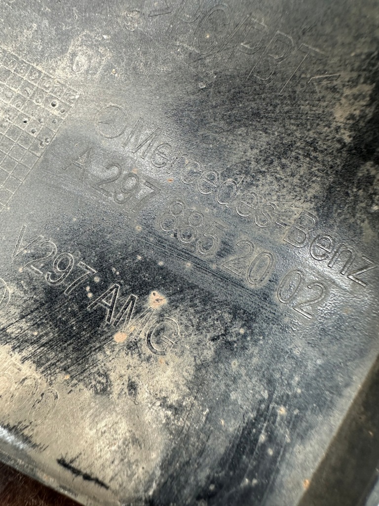 фото №8, Решітка середня дифузор mercedes eqs w297 a2978852002