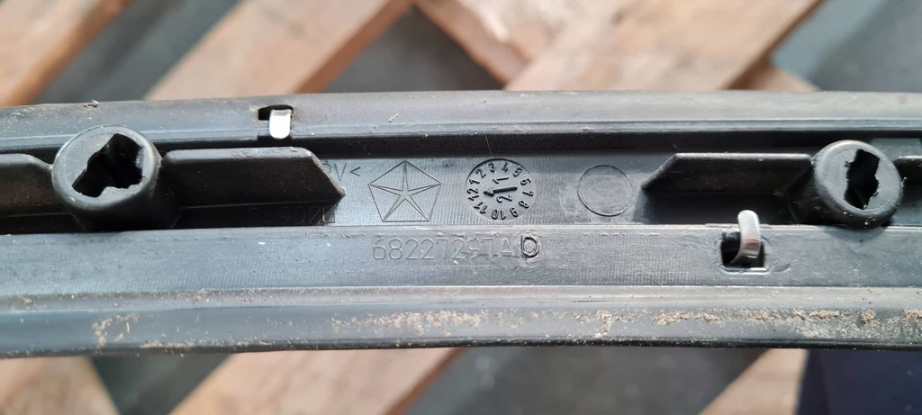 фото №9, Chrysler pacifica 2022 молдинг стекло karosreyjnej левая задняя хром 68227297ad