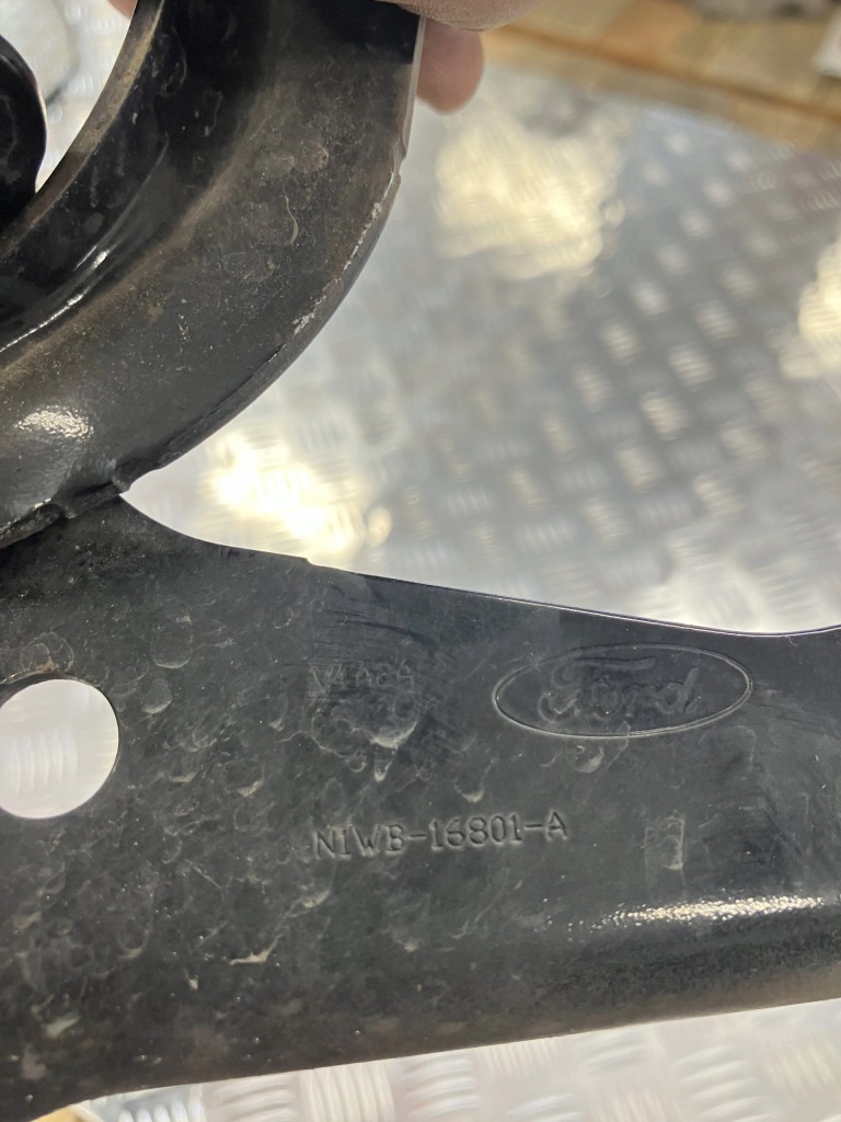 фото №2, Петля капот лівий ford ranger 22- n1wb-16801-ab