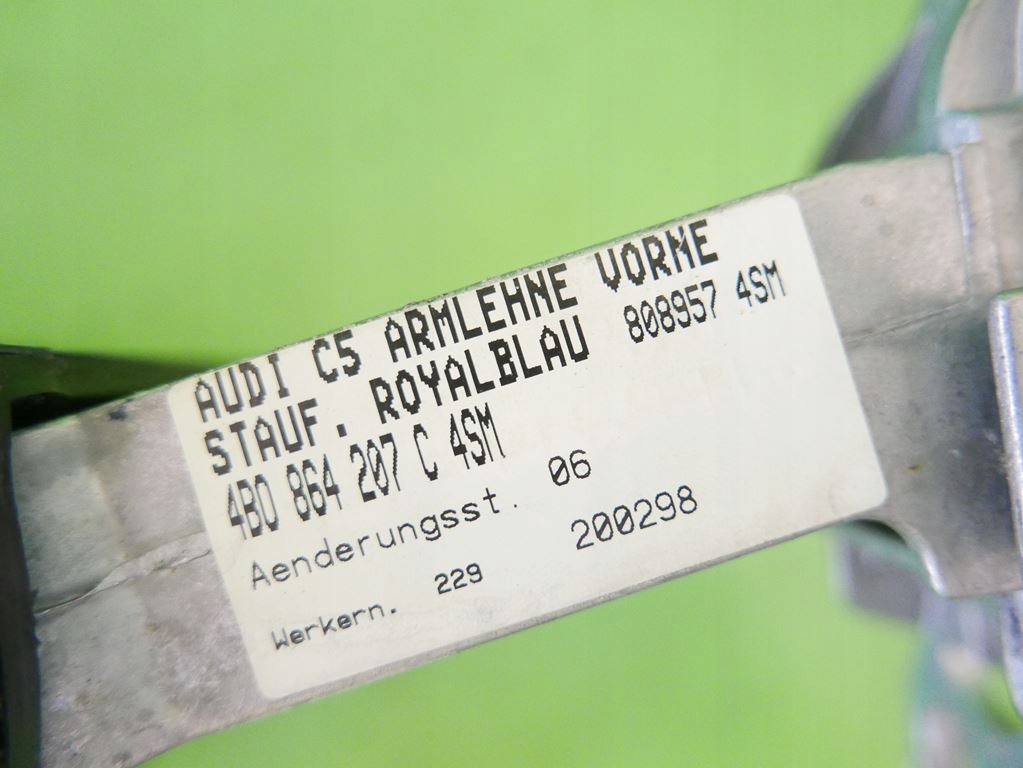 фото №7, Підлокітник перед audi a6 c5 kombi avant 97-01