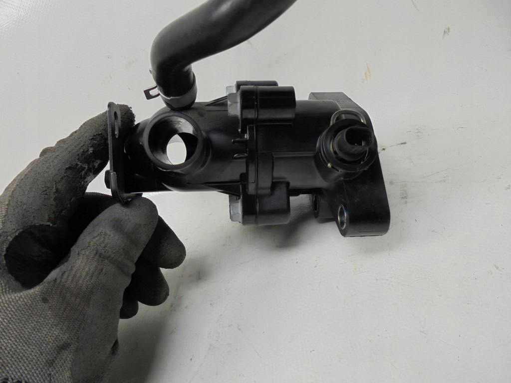 фото №7, Корпус термостата kia ioniq niro 1.6 hybrid g4le 17r.