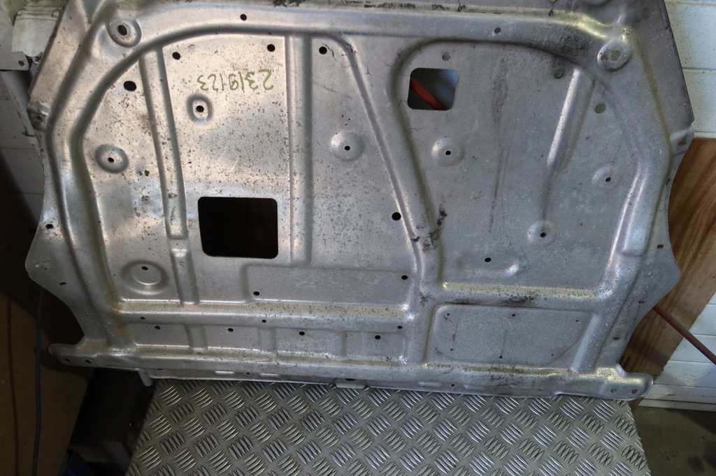 фото №9, Захист плита pod двигун vw eos 1q0825237a