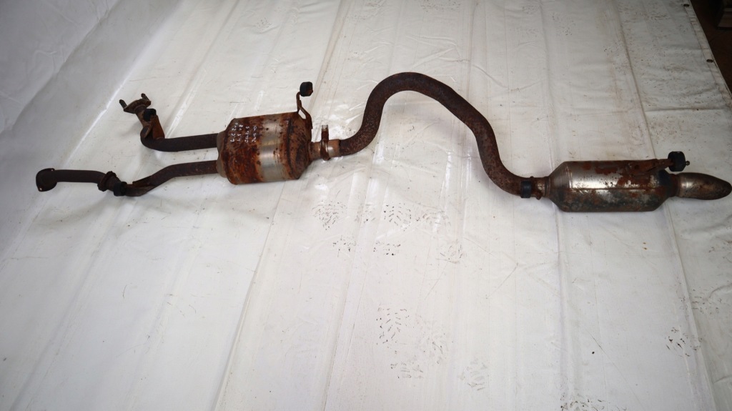 фото №2, Toyota land cruiser 200 4.5 v8 12- гаситель выхлоп труба